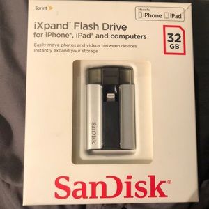 iXpand Flash Drive - Sprint Carrier 32 GB